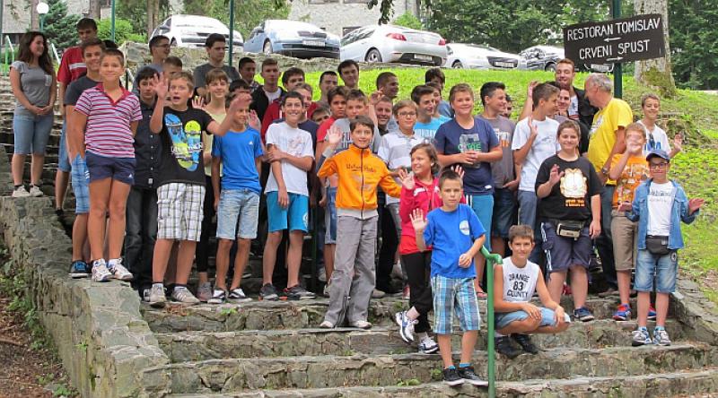 ŽELITE UČINITI DOBRO DJELO? Uključite se u pomoć darovitim klincima!