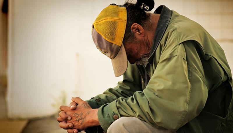 JESTE LI OZBILJNO MATERIJALNO ZAKINUTI? Da, ako si ne možete priuštiti 4 od ovih 9 stvari