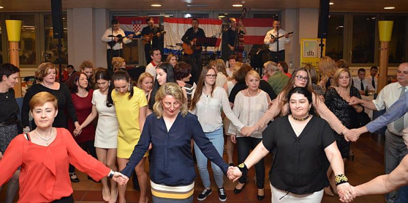 (FOTOGALERIJA) U Beču održana Zlatna noć Slavonije