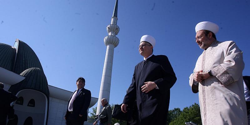 NAJUSPJEŠNIJA INTEGRACIJA U EUROPI Domovinu branilo 25.000 hrvatskih muslimana