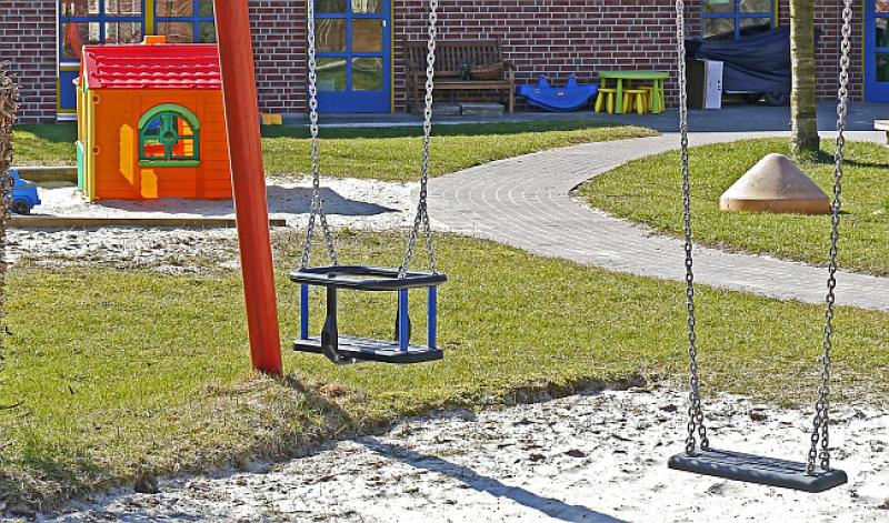 Došao Mujo po malog Hasu u vrtić...