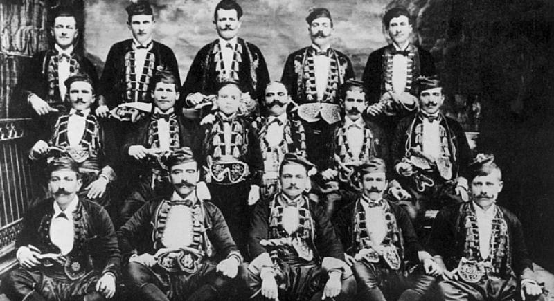 FIDES ET HONOR Znate li što je Hrvatska bratovština Bokeljska mornarica 809?