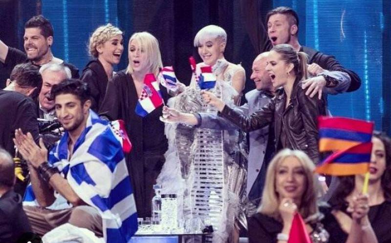 Nina Kraljić: 'Ear monitoring i ja nismo se zavoljeli. Puse svima!'