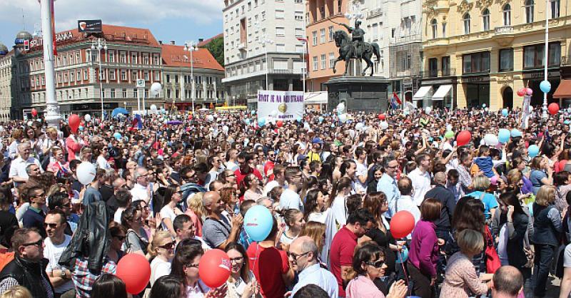 TISUĆE NA PROSVJEDU U ZAGREBU 'Hod za život' protiv pobačaja
