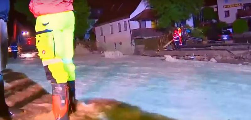 VELIKO NEVRIJEME U NJEMAČKOJ Najmanje tri osobe poginule