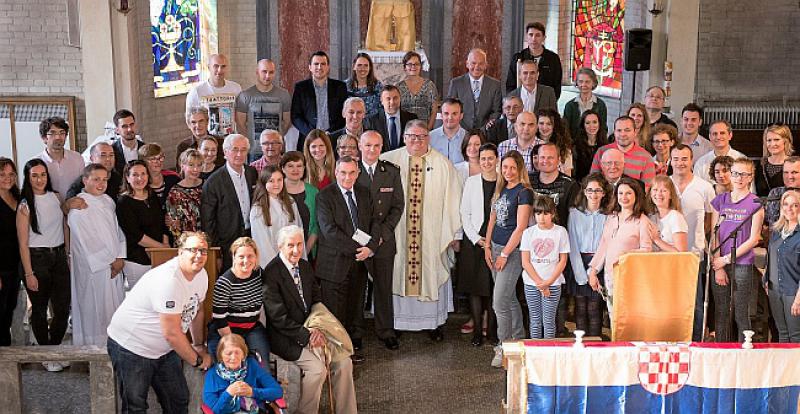 SNAŽNA PORUKA IZ LONDONA 'Domovina se obnavlja poniznošću, molimo da Hrvatska bude izliječena'