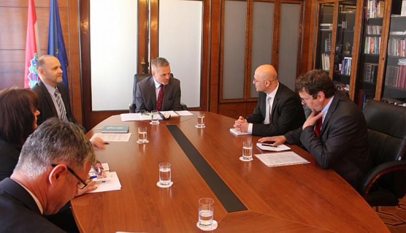 MILAS U VOJVODINI Po formiranju srbijanske vlade održati povjerenstvo za zaštitu manjina