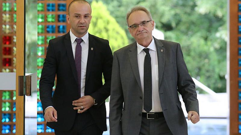 NEMA VREMENA ZA GUBLJENJE Počele konzultacije Grabar-Kitarović i zastupnika