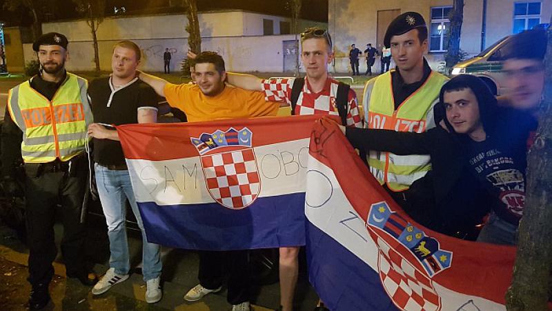 (FOTO) MÜNCHEN JE GORIO Podzemnom se orilo 'U boj, u boj'