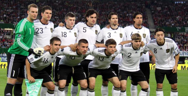 TRILER JEDANAESTERACA Nijemci prvi put u povijesti izbacili Italiju