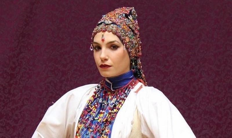 CINDY JE NAJLJEPŠA HRVATICA U NARODNOJ NOŠNJI Prva pratiteljica Ivona Pandžić