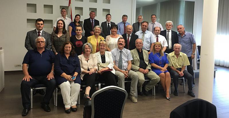 TEŠKA POLITIČKO-GOSPODARSKA VREMENA 'Iseljeništvo može pomoći domovini'