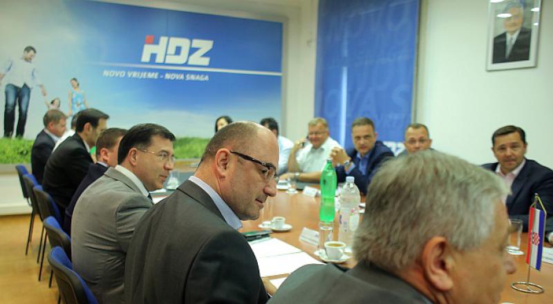 ON PROTESTIRA Neočekivani kandidat za predsjednika HDZ-a: 'Želim poslati poruku'