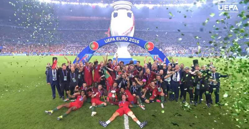 (VIDEO) RONALDO DOŽIVIO 'Trenutak karijere'