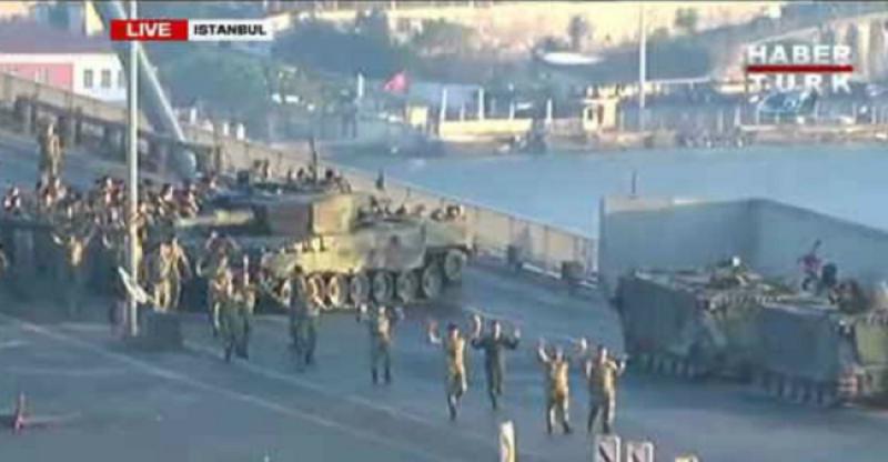 POKUŠAJ VOJNOG PUČA U Turskoj 90 poginulih i više od 1000 ranjenih