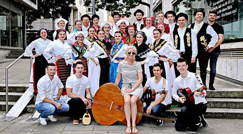 FOTOGALERIJA Pogledajte kako je bilo na Ljetnom festivalu kultura u Stuttgartu