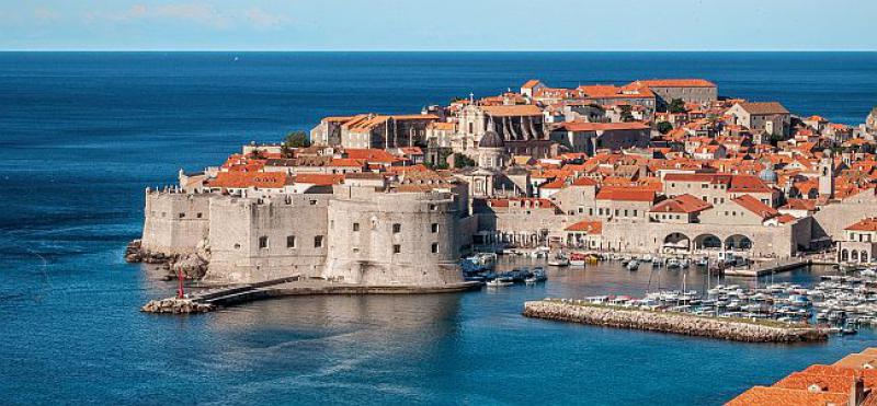 REKORD Dubrovačke zidine u subotu obišlo najviše posjetitelja ikad, raste cijena ulaznice