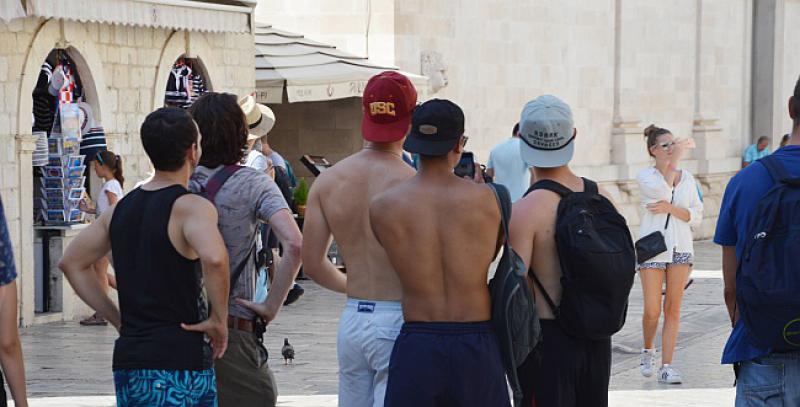 KRAJ GOLOTINJE U POVIJESNOJ JEZGRI Dubrovčani će polugolim turistima naplaćivati kaznu