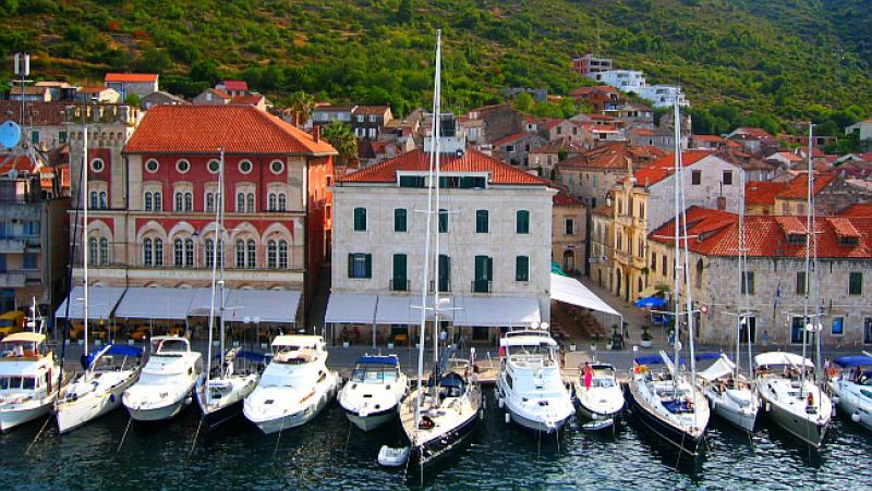 IDEJA ZA LJETOVANJE Zašto ne biste posjetili najstariji hrvatski grad?