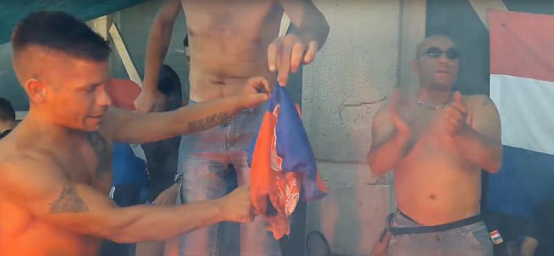 ODBILI PRIMITI Srbija poslala notu zbog paljenja zastave u Kninu, Kovač je ne želi