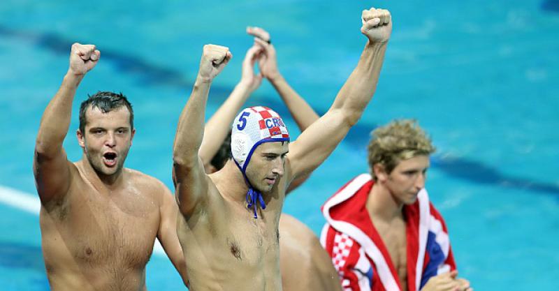 ODLIČNI VATERPOLISTI Osam sekundi prije kraja utakmice pala je Crna Gora