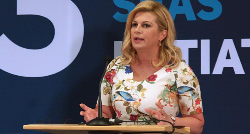 GRABAR-KITAROVIĆ SMANJUJE TENZIJE Želi smirivanje odnosa Hrvatske i Srbije