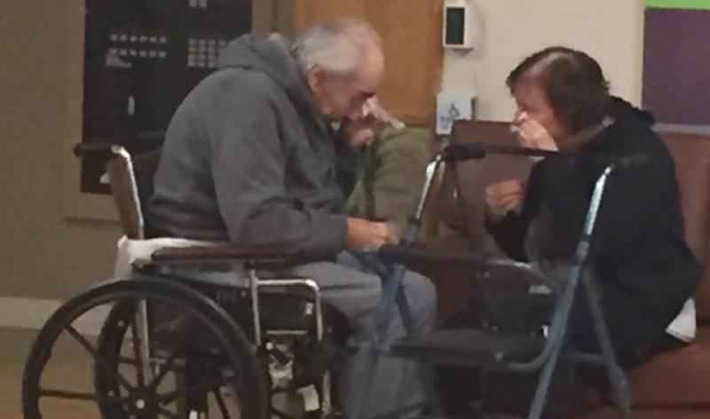 LJUBAV JE VJEČNA 'Ovo je najtužnija fotografija koju sam ikad uslikala, razdvojeni su nakon 62 godine braka'