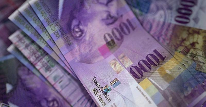 EUROPSKA KOMISIJA U OBRANI BANAKA Hrvatska do 17. rujna mora objasniti zašto je izmijenila kredite u francima