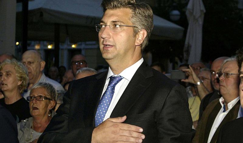 PLENKOVIĆ SAVJETUJE 'Ne glasujte za male stranke i one koje nenormalno uvjetuju'