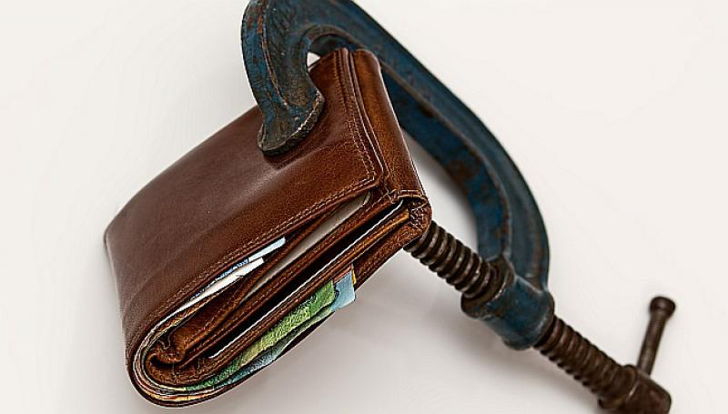 OBITELJI U NJEMAČKOJ U ZAMCI DUGOVANJA Sve više ih ne može otplaćivati svoje dugove