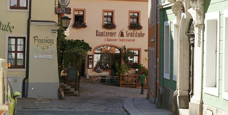 NASILNI SUKOBI Njemački grad uvodi 'policijski sat' i zabranu alkohola za izbjeglice