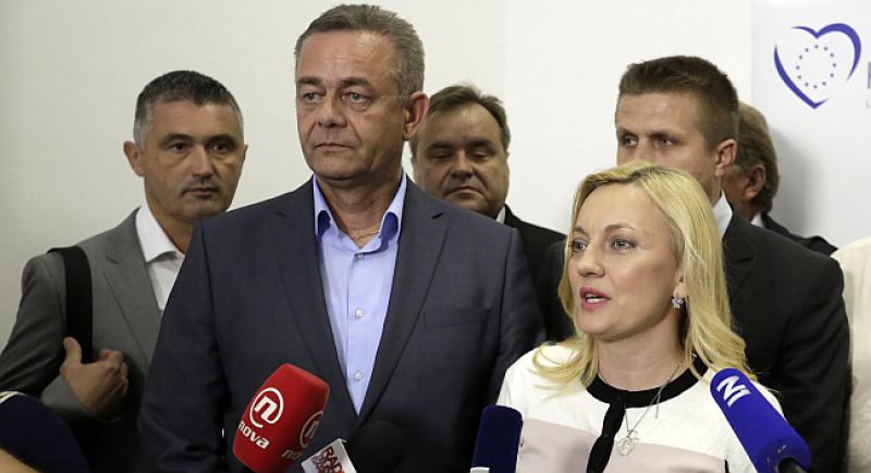 BURNO U HSS-U Petero zastupnika dat će potporu Plenkoviću, pokrenut postupak isključenja Beljaka