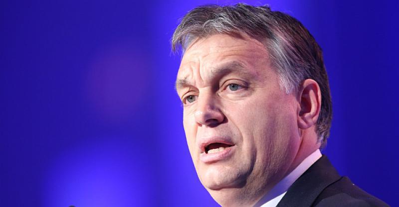 VAN (IZ) EUROPSKE UNIJE Orban predlaže premještanje ilegalnih migranata iz EU na otok