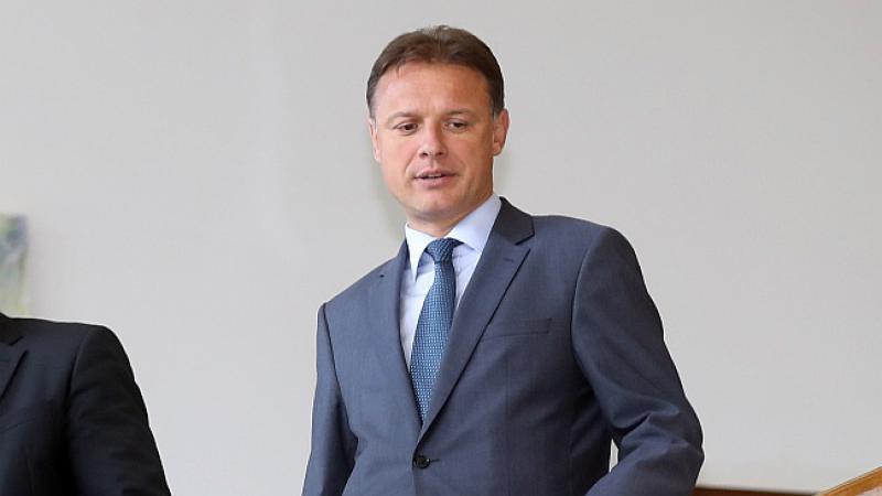 JANDROKOVIĆ PUPOVCU 'Ne može se u javnim poduzećima zapošljavati po nacionalnosti'