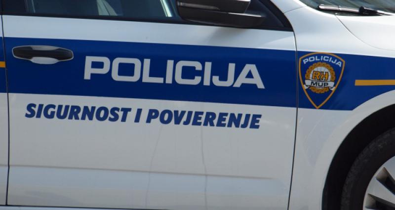 TEŠKA PROMETNA NESREĆA Kod Osijeka poginule tri osobe
