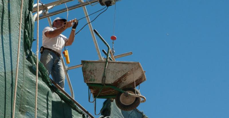 TRAŽE 'UVOZ' STRANACA Poslodavci tvrde da u Hrvatskoj ne mogu pronaći radnike