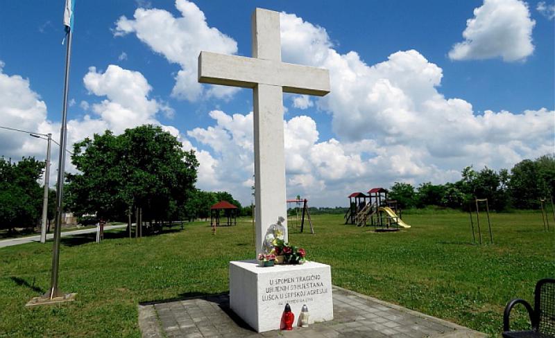DUŠNI DAN 1991., PAD LUŠCA Agresori izvukli iz podruma i strijeljali 59 civila i branitelja ovog vukovarskog naselja