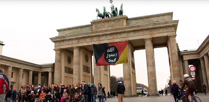 (VIDEO) 'NJEMAČKI KALIFAT' Zastava ISIS-a vijori na Brandenburškim vratima, Oktoberfest bez alkohola i svinjetine