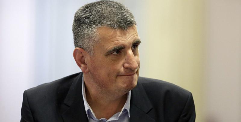 BULJ ODGOVORIO HANŽEKOVIĆU ‘Skini skupa odijela i cipele i siđi među narod, građani su u kontejneru dok ti i tvoji partijaneri stvarate carstva’