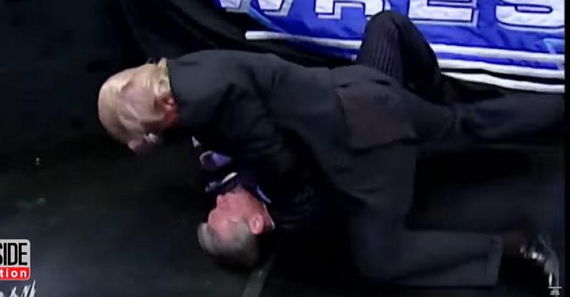 (VIDEO) Pogledajte kako je novi američki predsjednik 2007. šakama navalio na hrvačkog promotora