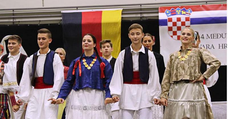 U NJEMAČKOJ ŽIVI OKO 300.000 HRVATSKIH KATOLIKA 'Oni sebe trebaju otkriti kao subjekte u njemačkoj Crkvi i društvu'