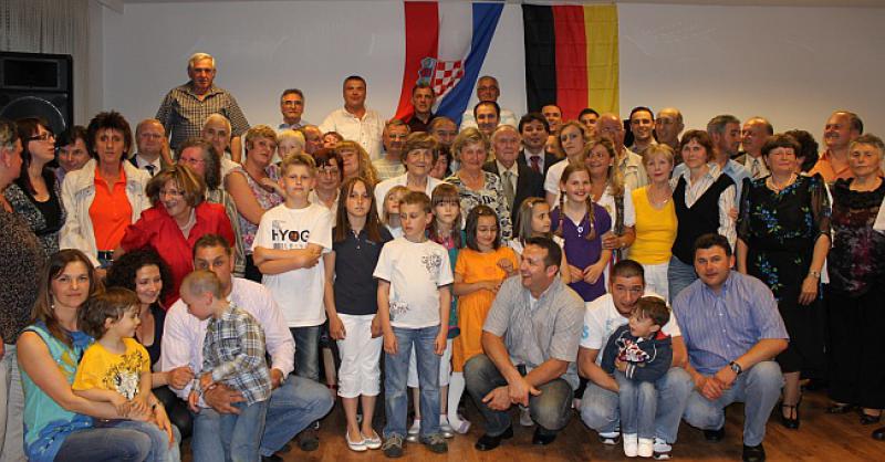 HRVATSKI VJERNICI BREMENA U NEVJERICI ‘Želimo svećenika koji će svake nedjelje služiti svetu misu’