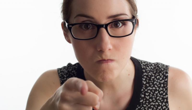 Razgovaraju dva Hercegovca. Pita jedan drugog kako je završila svađa sa ženom...