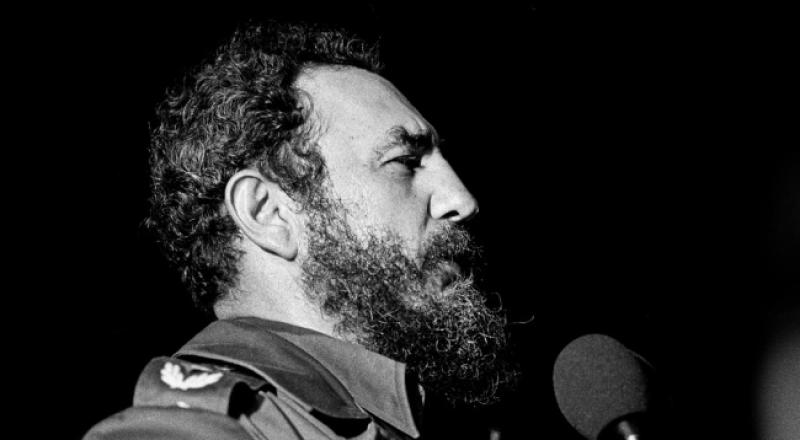 JUNCKER KRITIZIRAN ZBOG NAZIVANJA CASTRA 'HEROJEM' 'Ako mislite da bi trebao plesati na ulici zbog njegove smrti...'