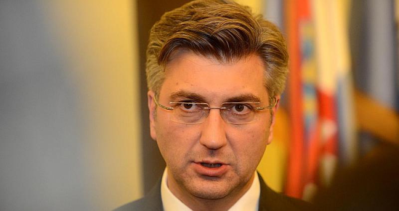 PREDLOŽIT ĆE RJEŠENJE Vlada osniva povjerenstvo koje će se baviti ustaškim i komunističkim simbolima