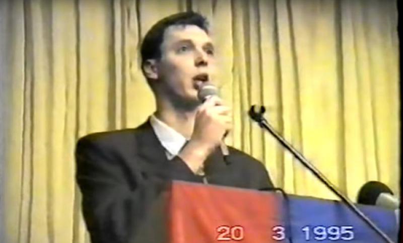 (VIDEO)  BRKIĆ PODSJEĆA Objavio video Aleksandra Vučića iz 1995.: 'Prepoznaješ li govornika?'