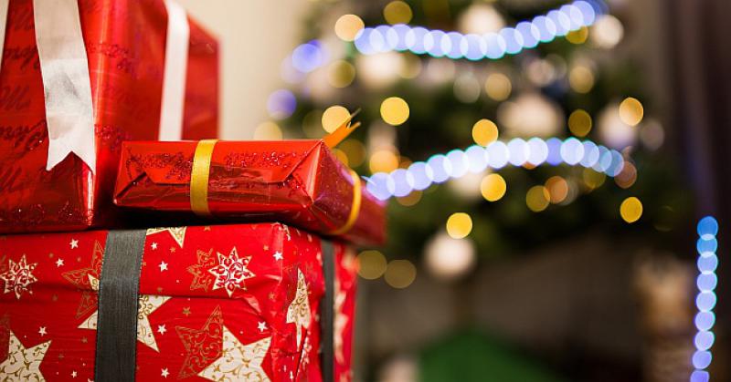 DARIVANJE BLIŽNJIH Donosimo vam 12 odličnih ideja za poklone pod bor