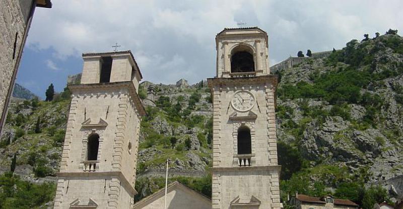 HRVATI CRNE GORE U Kotorskoj biskupiji na polnoćkama dočekan Božić