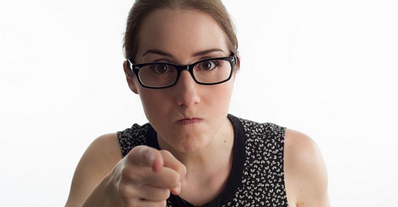 Urla žena na nezaposlenog muža...