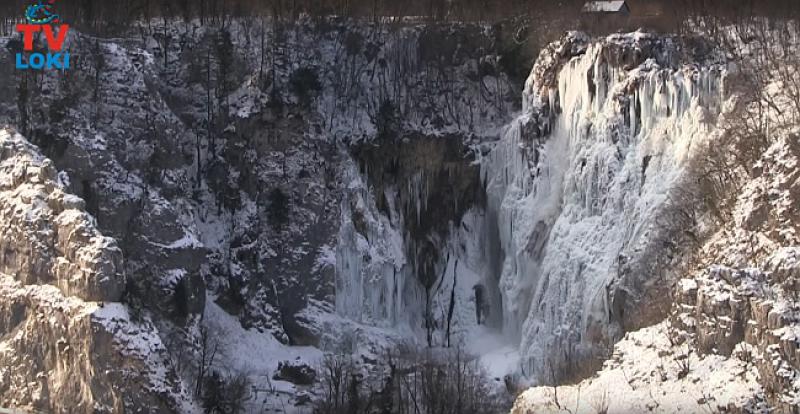 (VIDEO) LEDENI RAJ NA PLITVICAMA Pogledajte kako hrvatski biser izgleda ovih dana, okovan ledom